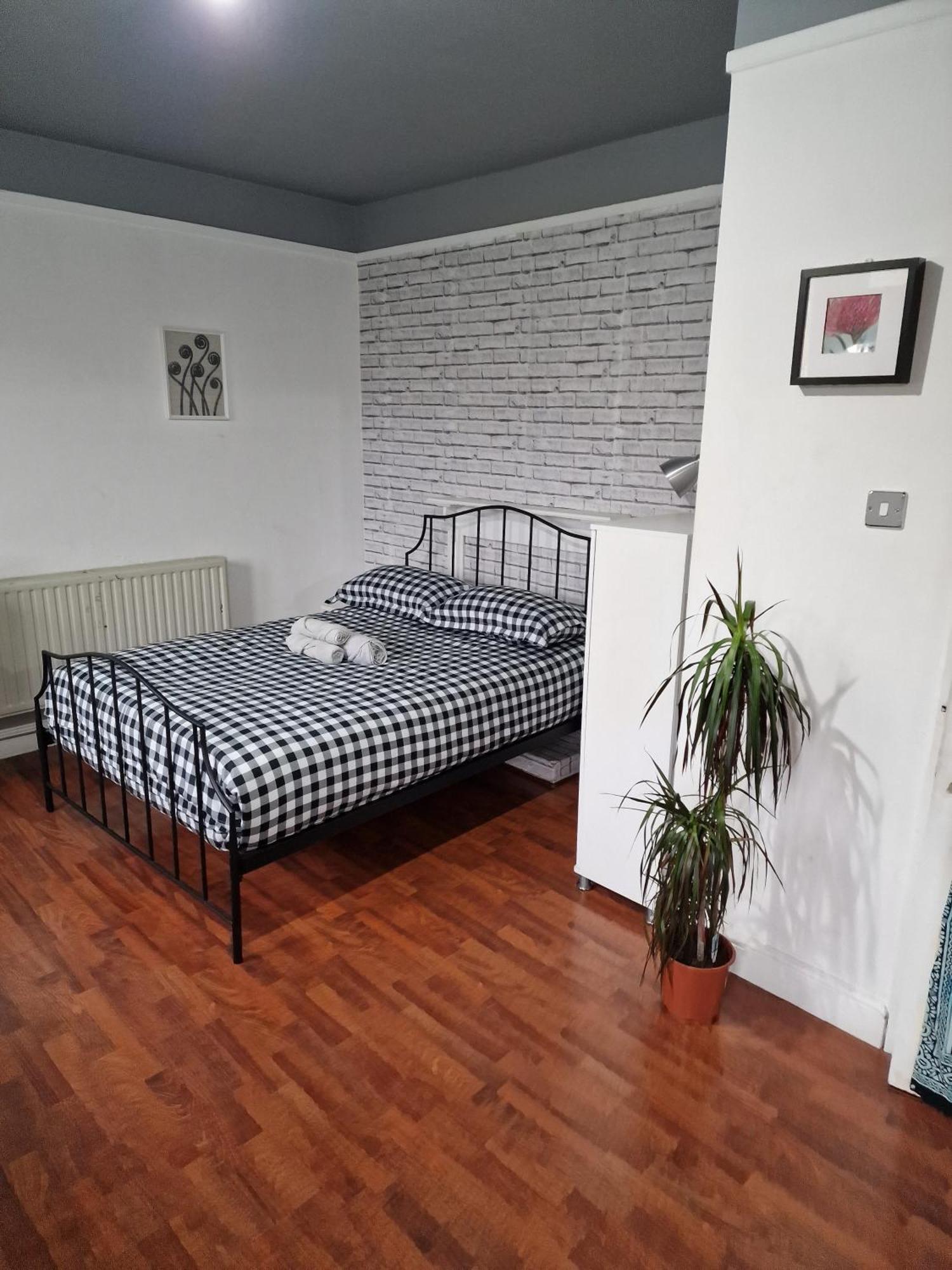 Spacious Room Private Balcony - Central London - Zone 1 - Elephant And Castle Zewnętrze zdjęcie